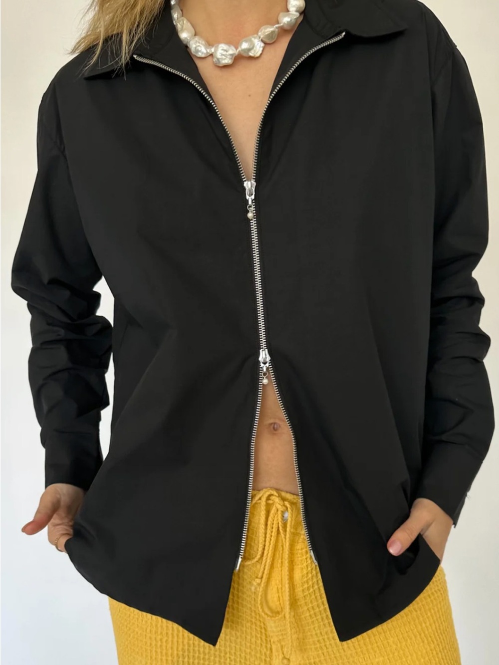 DONNI. Black Zip-Front Shirt Jacket